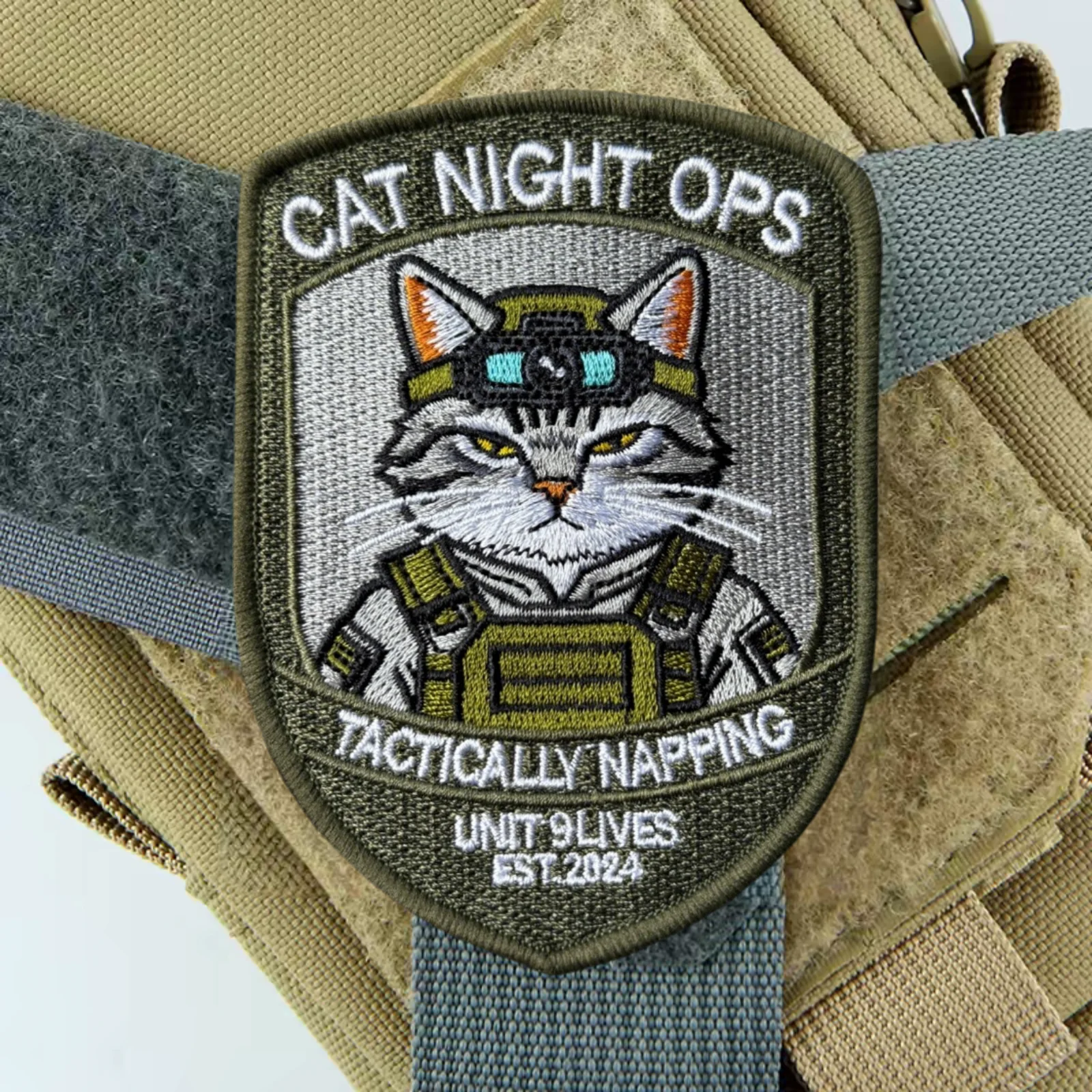 Parche táctico bordado Cat Night Ops con velcro - imagen 5