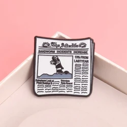 Pin esmaltado humor gótico de periódico El Mundo de los Muertos