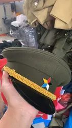 Capa militar cosplay de lana guerrero, estilo bélico elegante