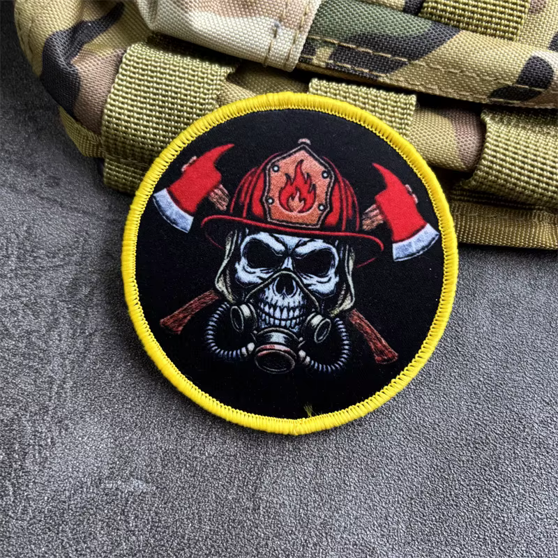 Parche táctico bombero impreso con velcro para mochila y ropa - imagen 3