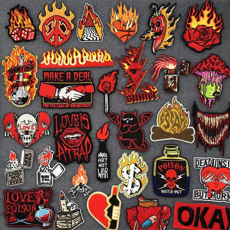 Parche bordado termoadhesivo corazón de llama – Punk para planchar - imagen 2