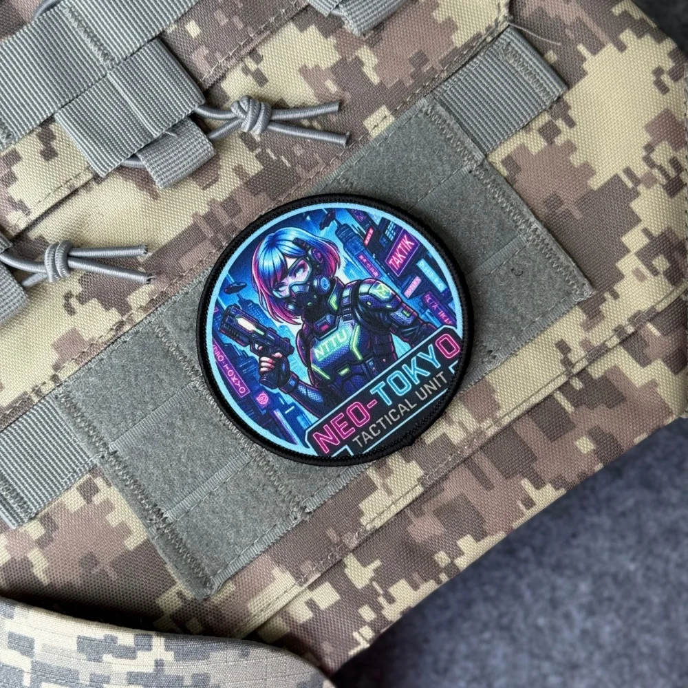 Parche táctico punk chica – Impreso con velcro para uniforme y mochila - imagen 3