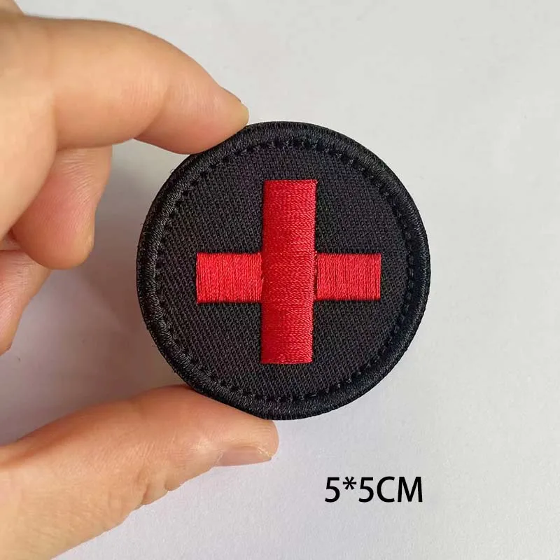 Parche táctico bordado rescate médico cruz con gancho y bucle - imagen 5