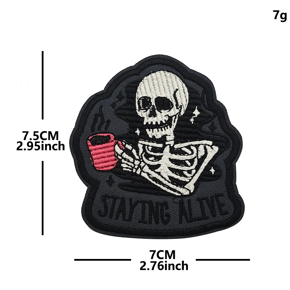 Parches tácticos bordados calavera con eslogan para mochila y gorra - imagen 3
