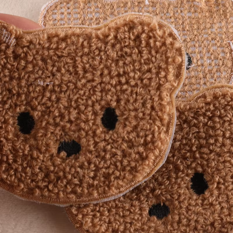 Parche bordado oso chenilla para ropa y zapatos DIY - imagen 4