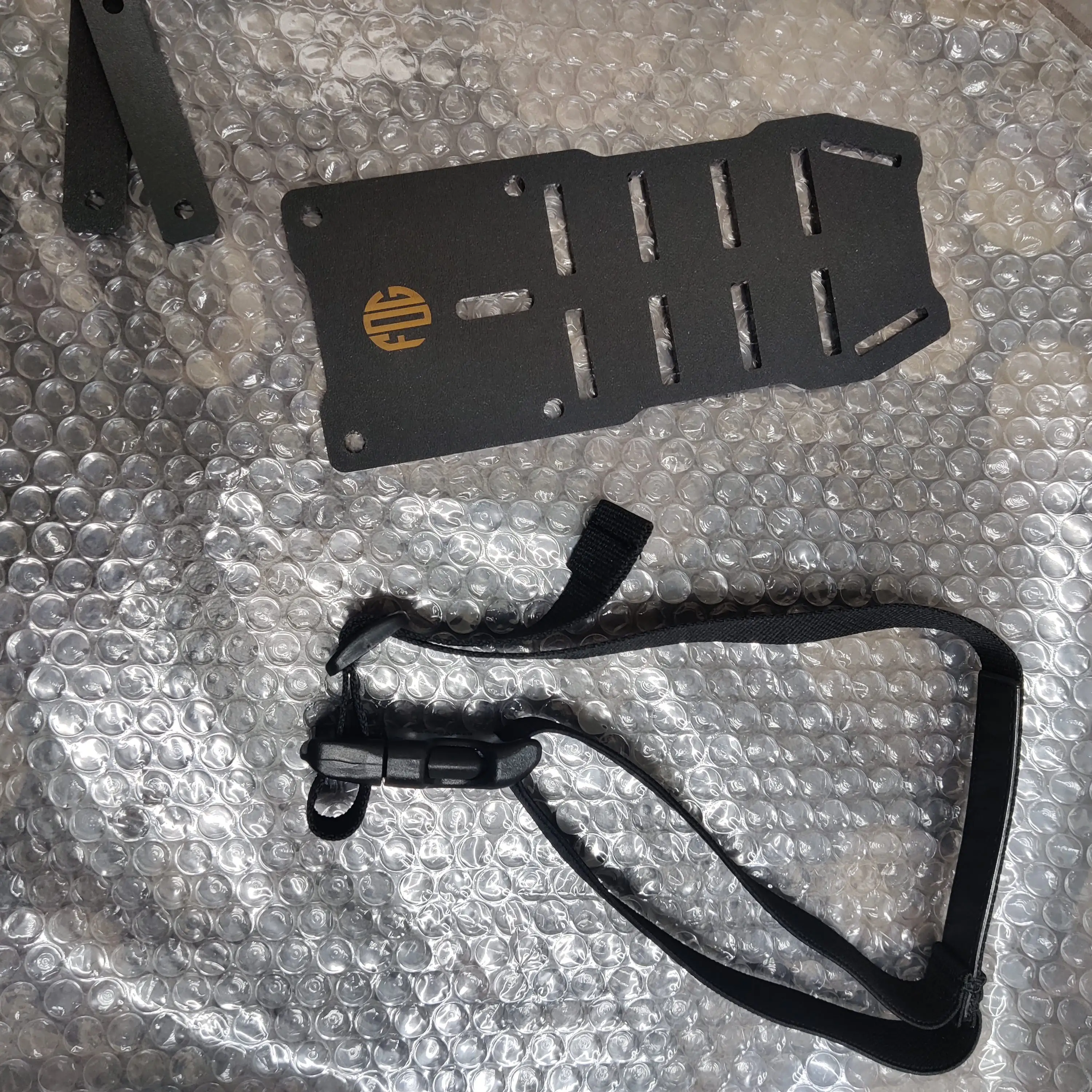 Adaptador para cargador de rifle con placa antiimpactos y MOLLE - imagen 4