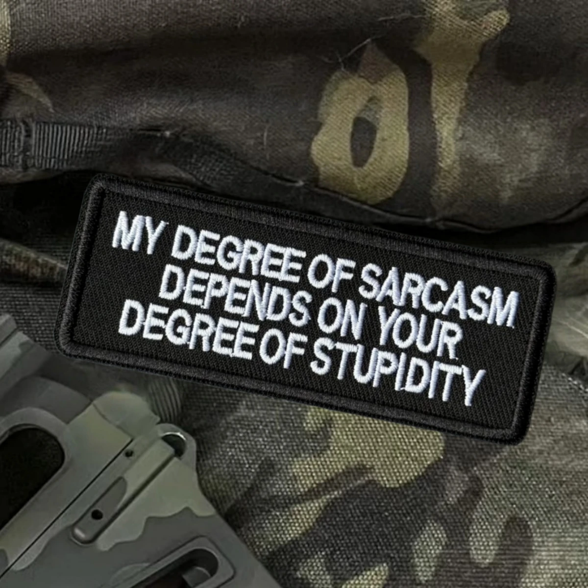 Parche morale táctico bordado de sarcasmo con velcro - imagen 5