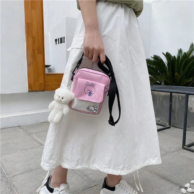 Bolsa de lona cruzada con estilo moderno