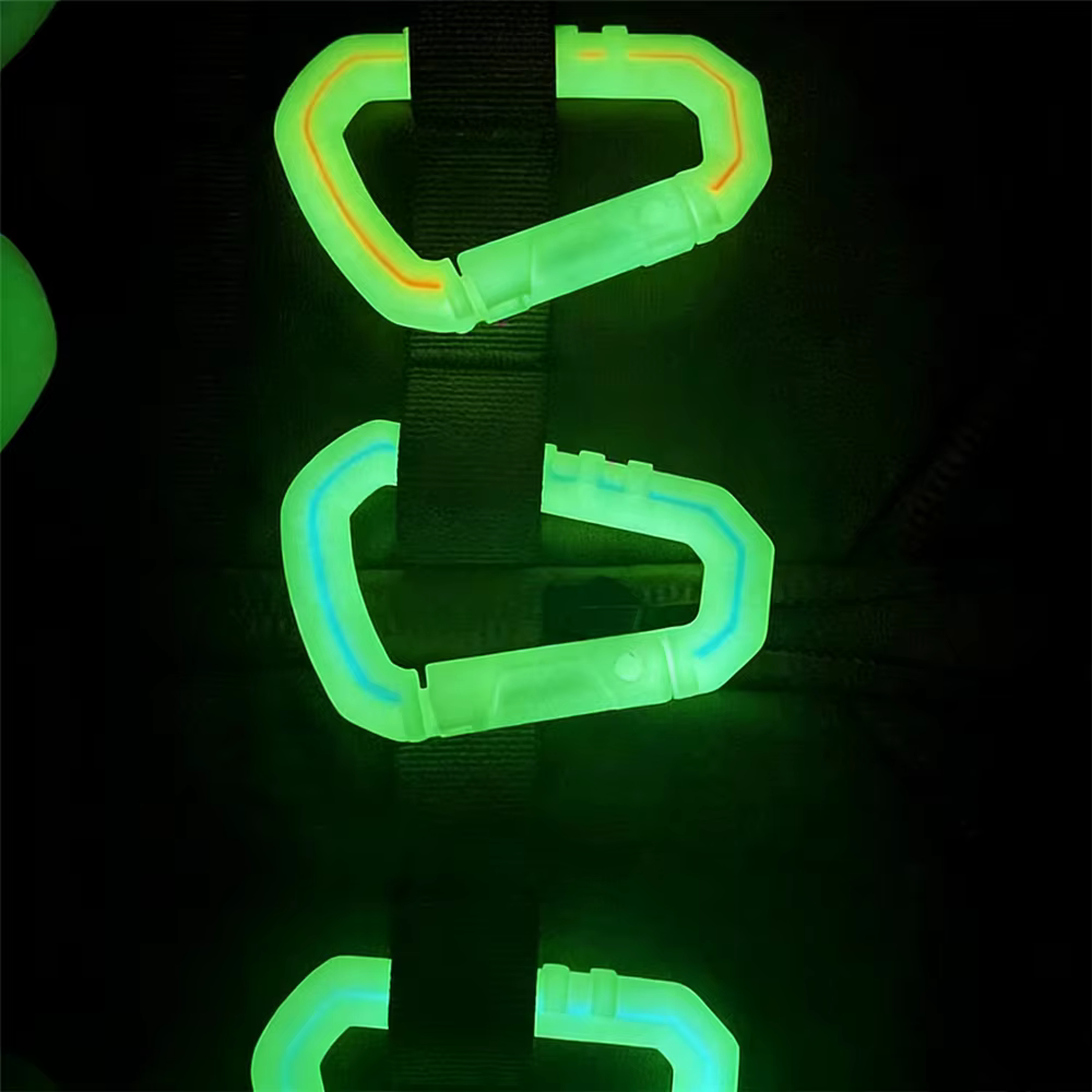 Hebilla táctica luminosa ligera con gancho para EDC y mochila - imagen 3