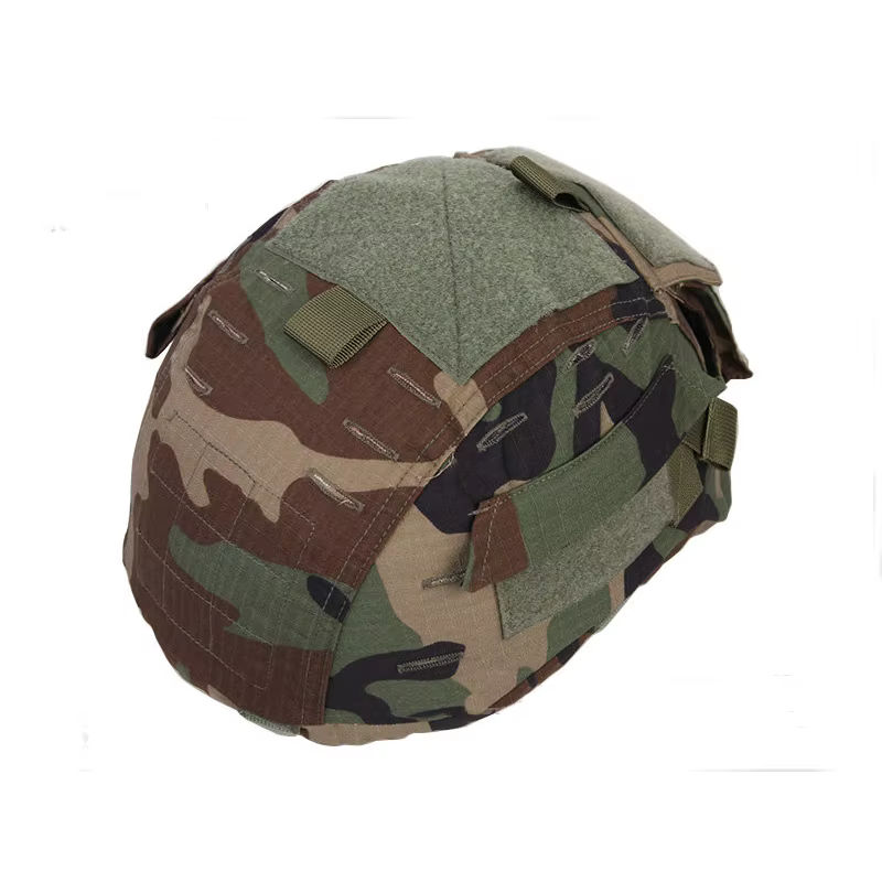 Vista frontal de la funda Emersongear Gen.2 en camuflaje bosque
