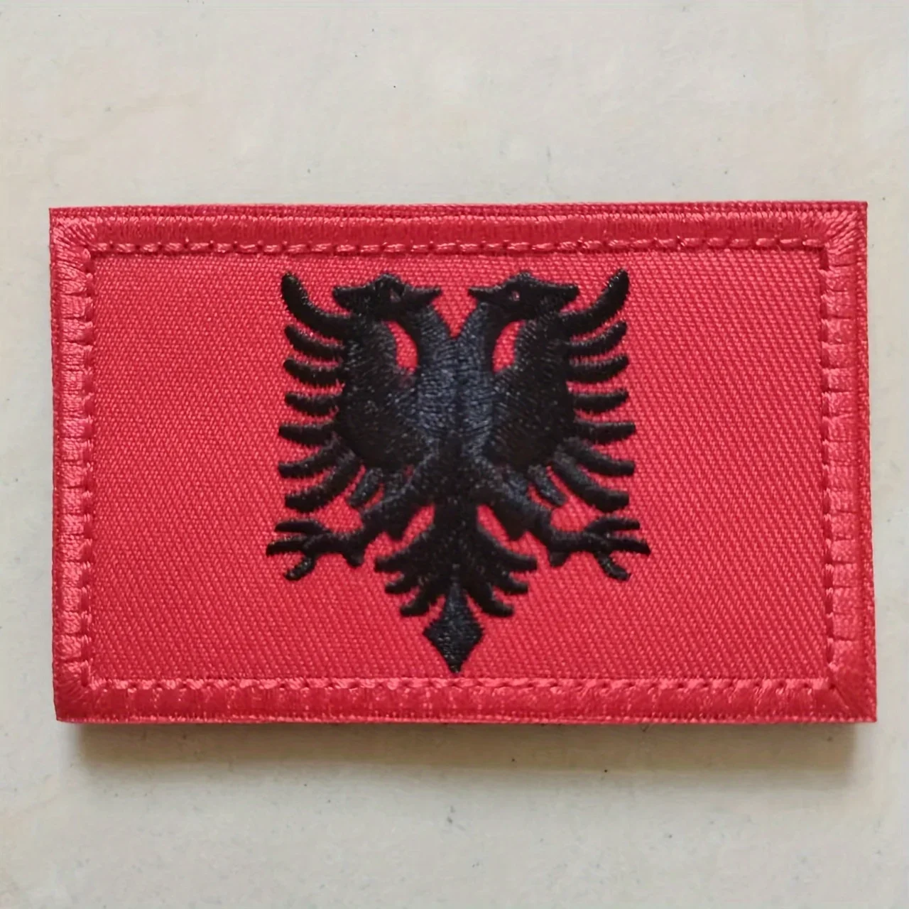 Parche táctico bordado bandera de Albania con velcro para uniforme - imagen 5