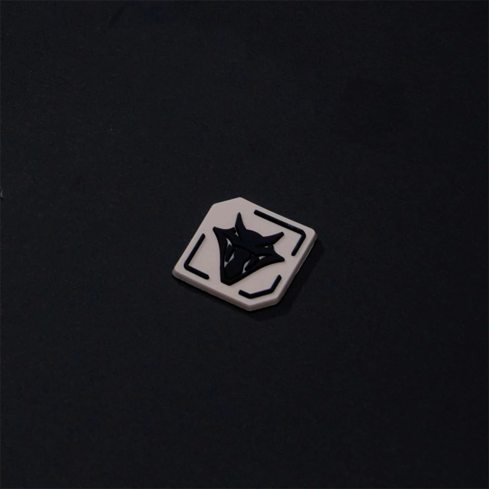 Parche táctico luminoso PVC con cuernos – Brilla en la oscuridad - imagen 2