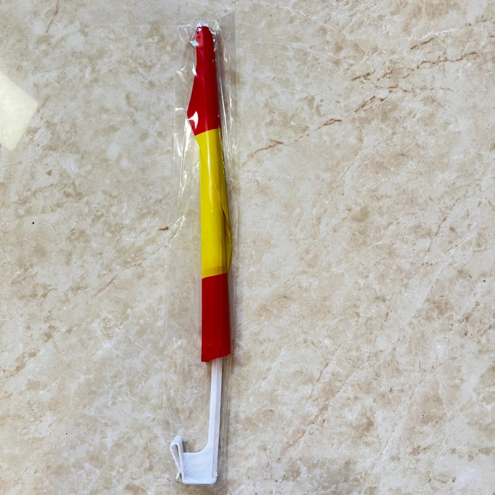 Bandera España para ventanilla de coche con mástil plástico - imagen 5