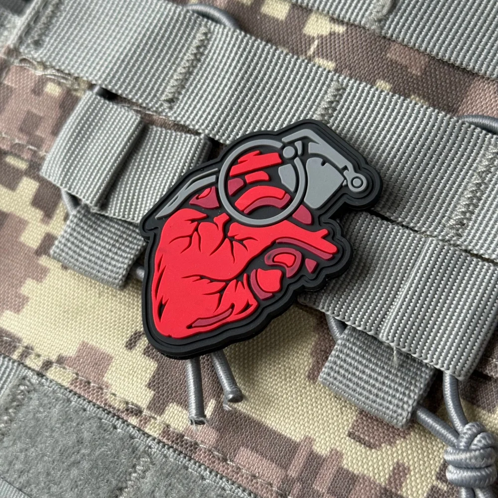 Parche táctico 3D PVC corazón anatómico – Velcro para uniforme - imagen 5