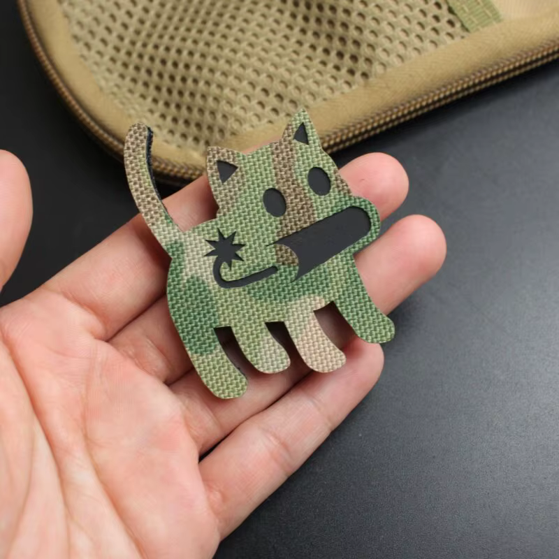 Parche reflectante gatito cortado con láser para mochila y MOLLE - imagen 4