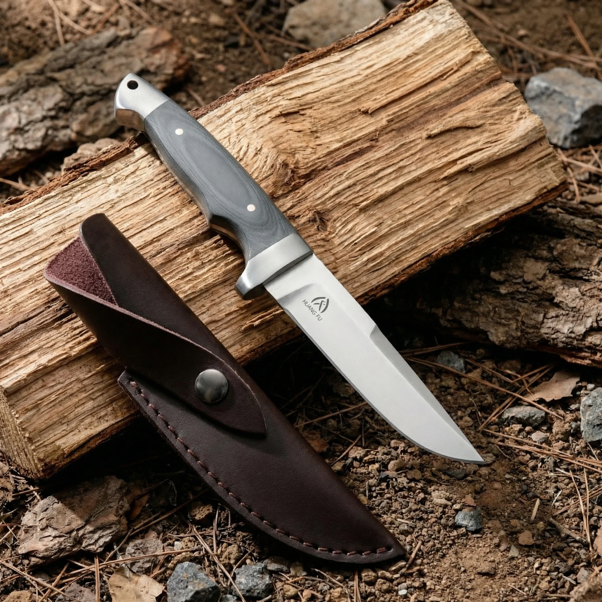 Cuchillo fijo táctico con mango de madera y funda exterior