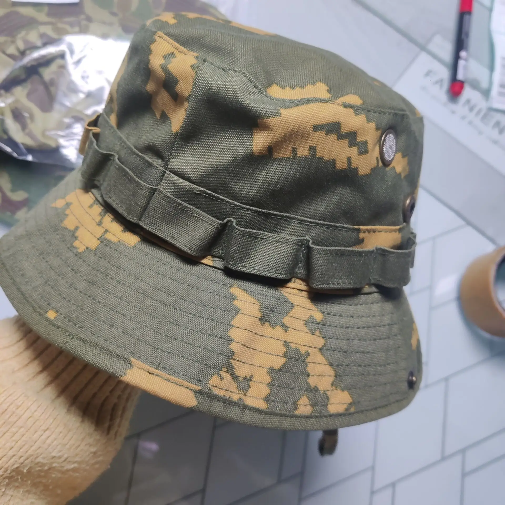 Sombrero táctico camuflaje floral Bennie amarillo para acampada - imagen 4