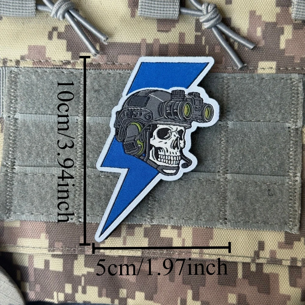 Parche táctico militar rayo y calavera con velcro para brazo - imagen 5