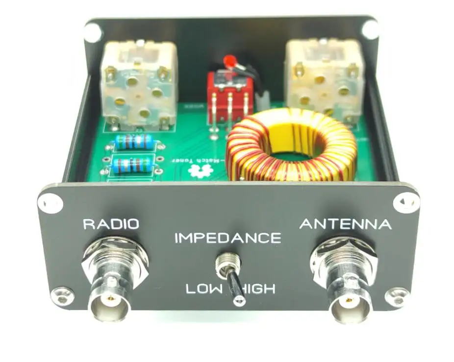 Vista del sintonizador QRP Z-match y su ajuste