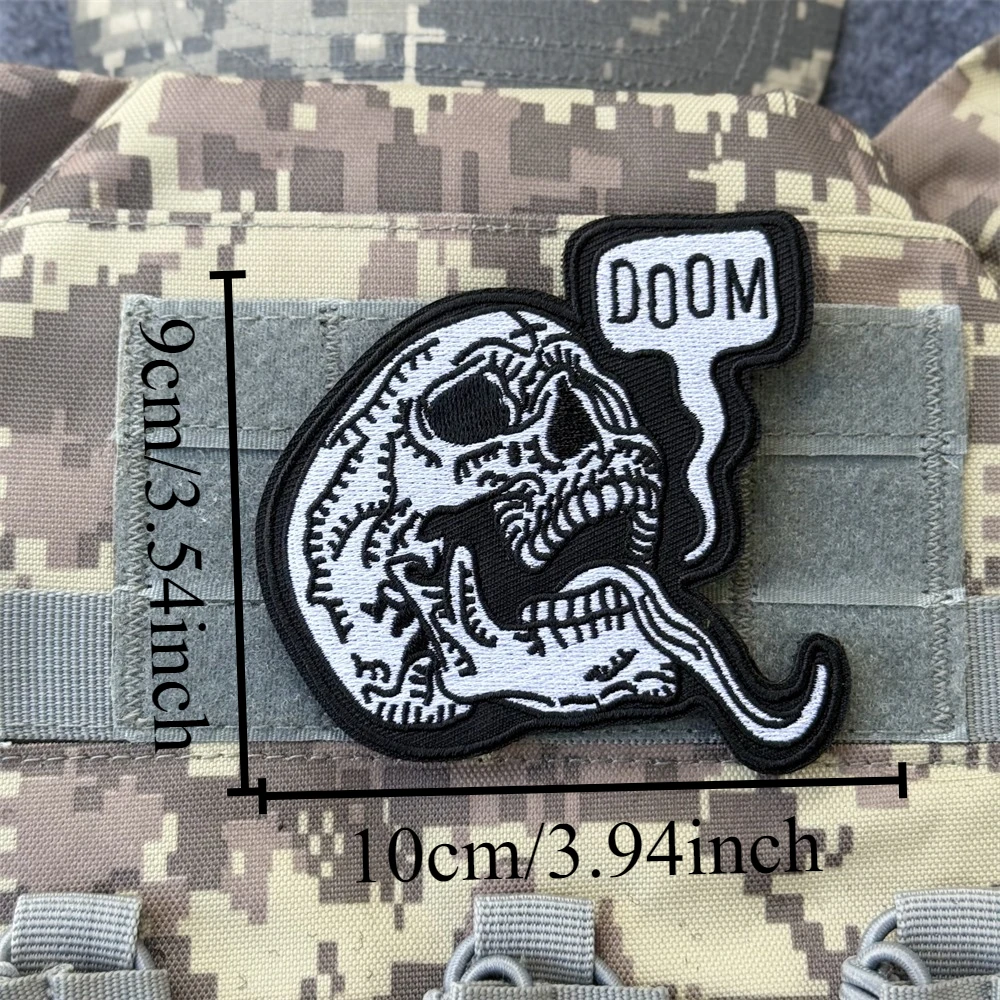 Parche bordado táctico calavera gótica para mochila y chaleco - imagen 2