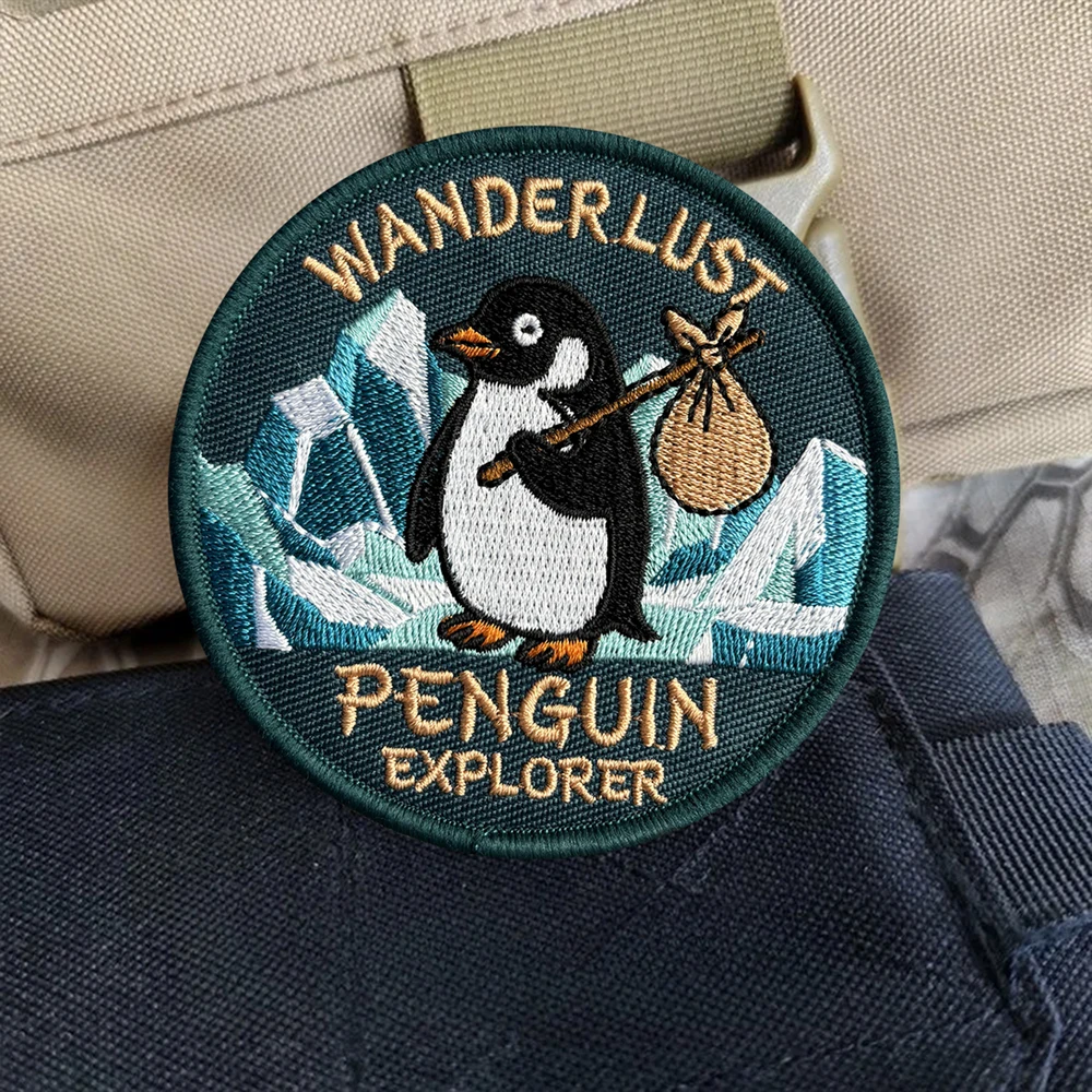 Parche bordado táctico pingüino aventurero gancho y bucle - imagen 2