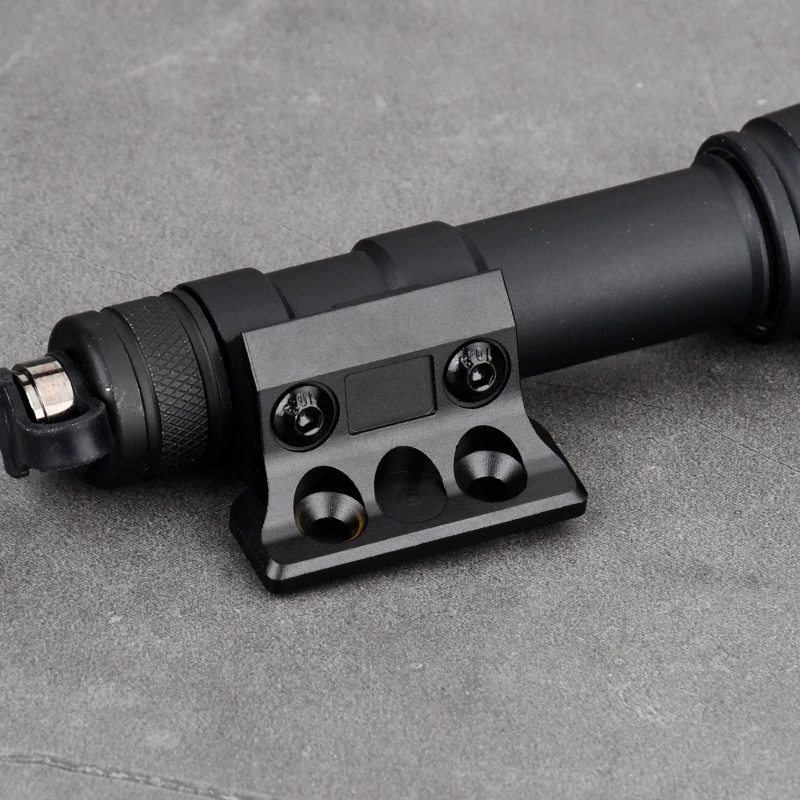 Soporte táctico linterna M-LOK KeyMod aluminio CNC para airsoft - imagen 3