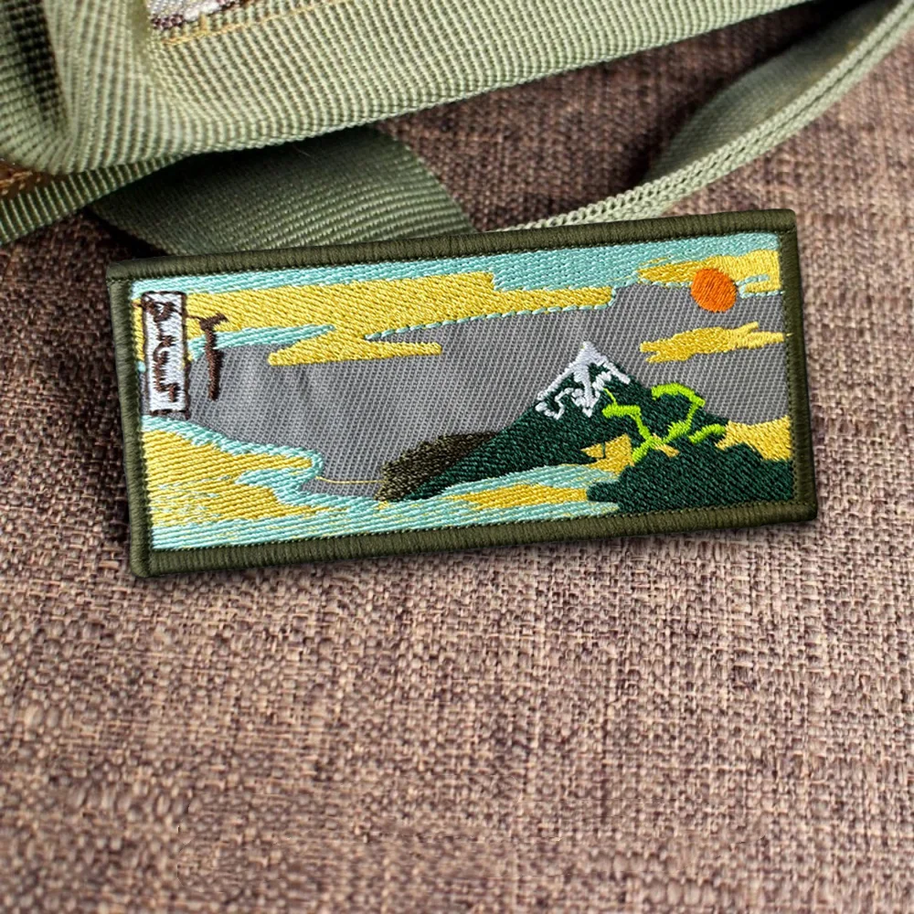 Parche militar bordado Monte Fuji con velcro para brazalete - imagen 5