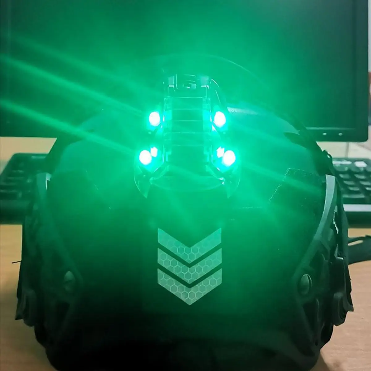 Luz táctica para casco con estroboscópico IR, azul verde rojo
