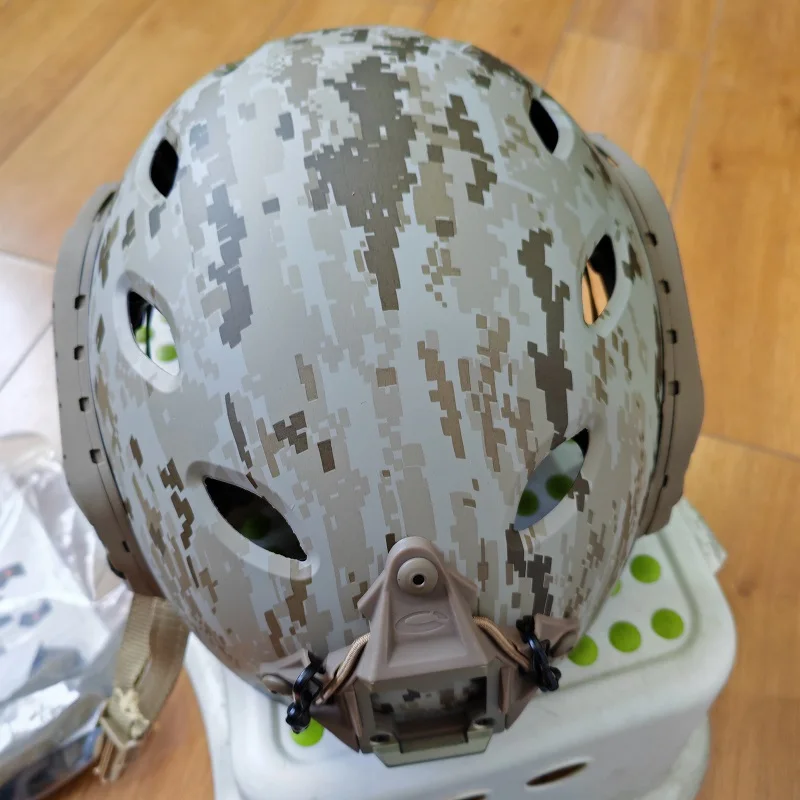 Ruirui AOR1 Casco táctico con orificios para exteriores - imagen 4