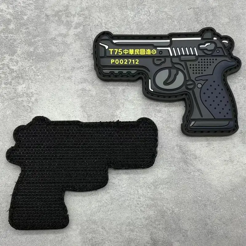 Llavero EDC TT-75 en forma de pistola, parche brazo gancho y bucle - imagen 2