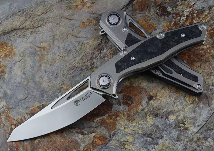Vista general del cuchillo plegable VENOM Lone Ranger