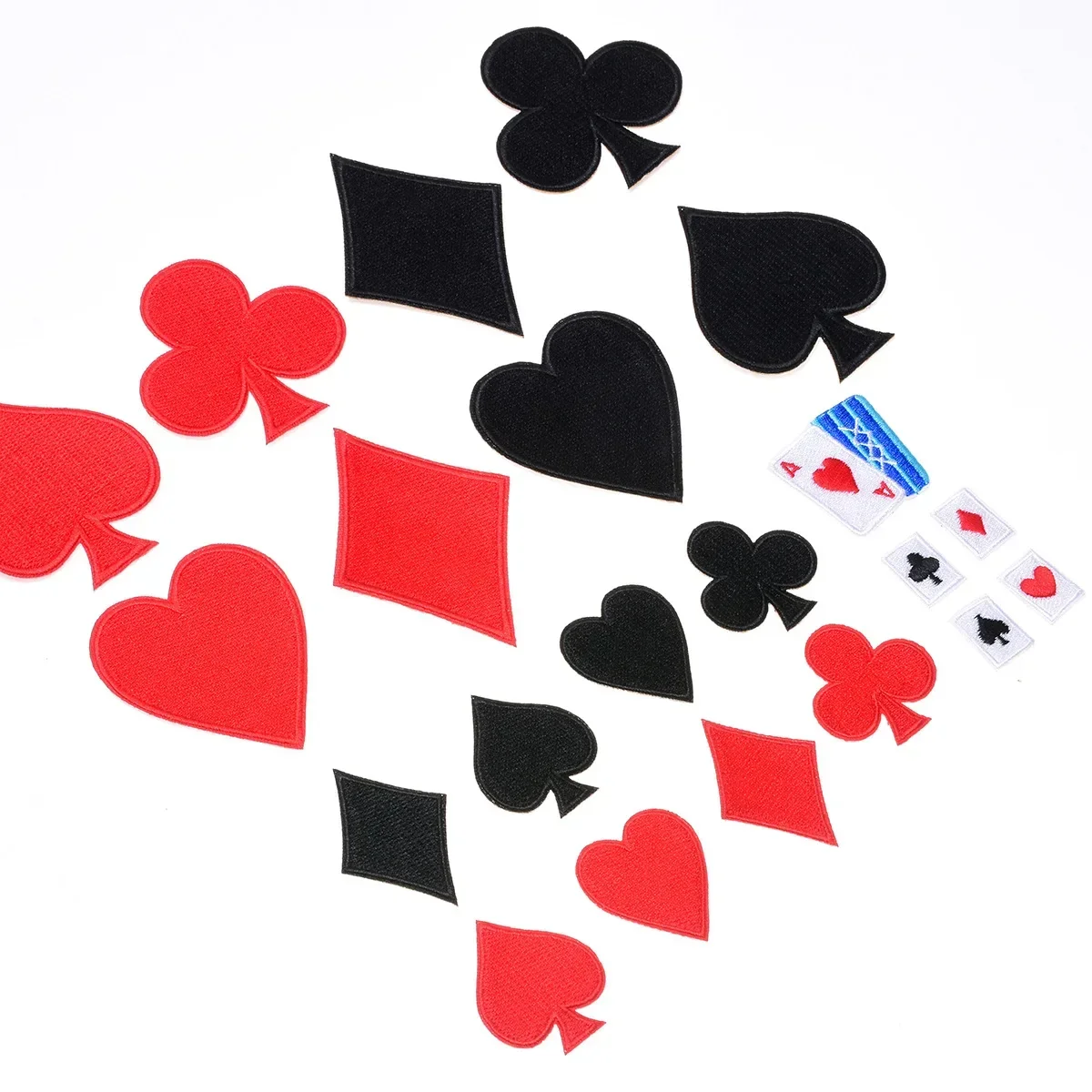 Parches bordados para planchar de póker: naipes y corazón - imagen 2