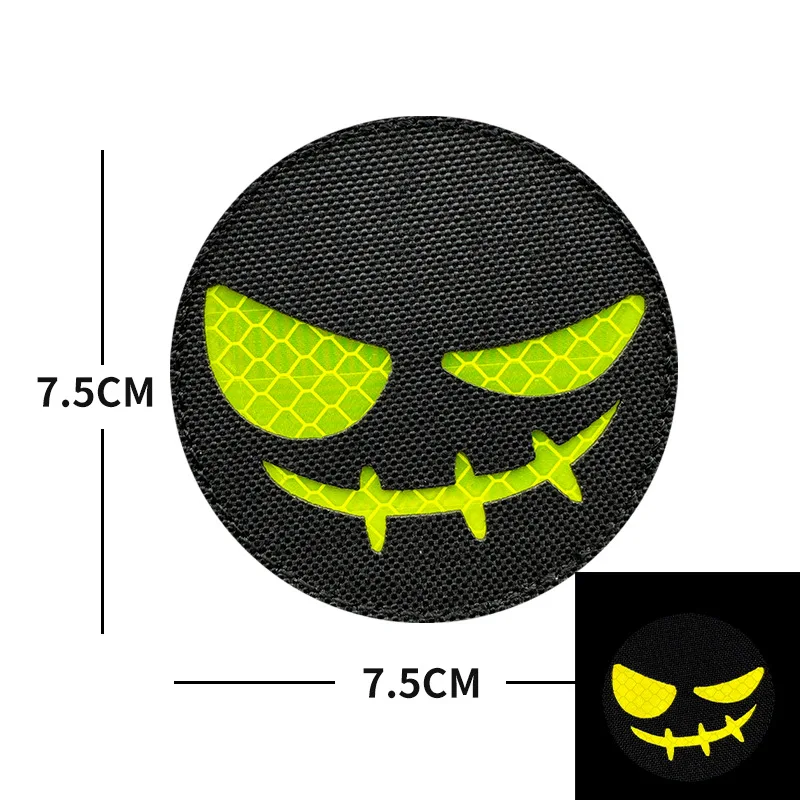 Parche táctico luminoso PVC con cara sonriente malvada – MOLLE - imagen 2