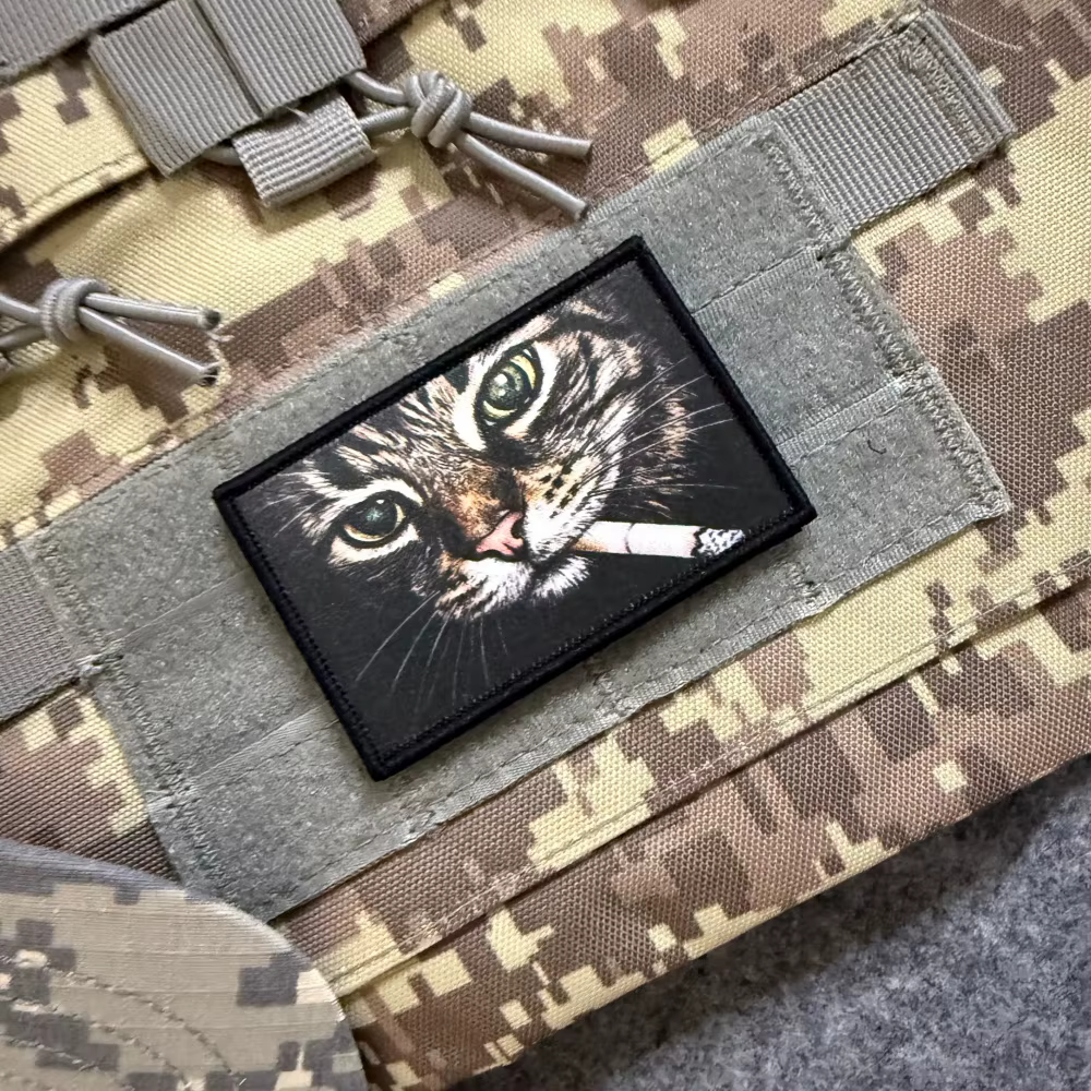 Parche táctico gato fumador gancho y bucle para mochila y ropa - imagen 2