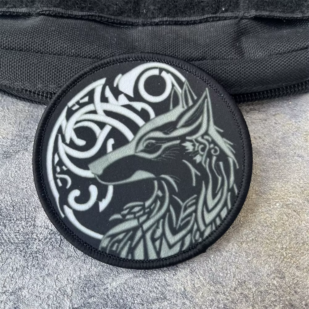 Parche táctico insignia de moral lobo velcro para ropa y mochila - imagen 4