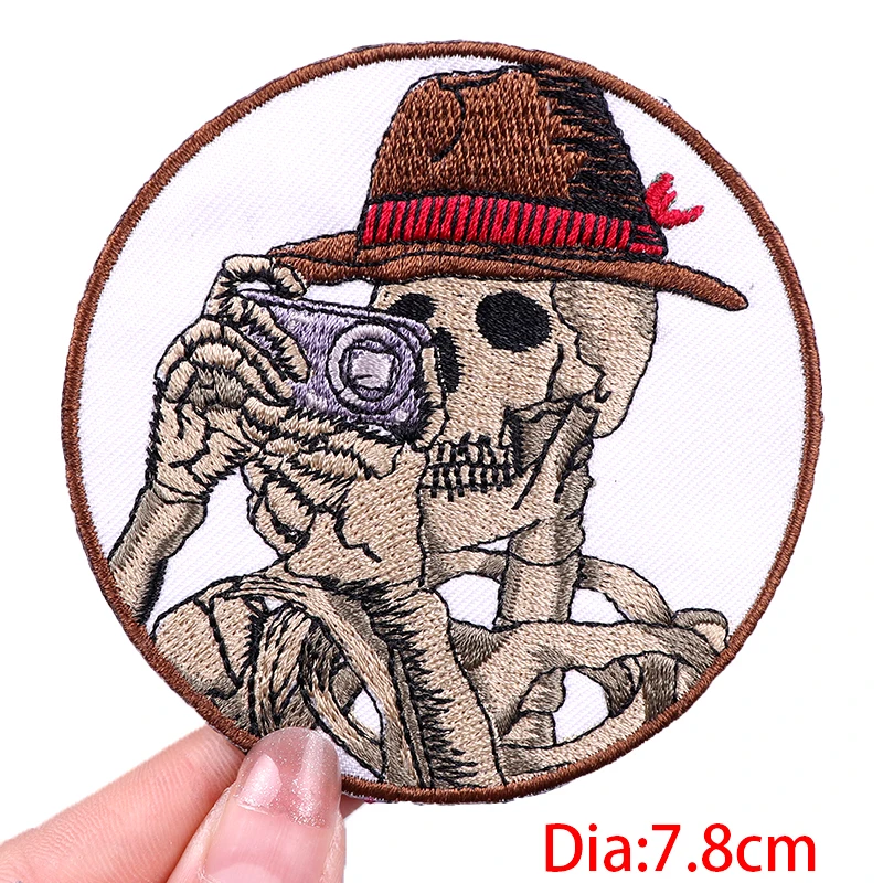 Parche bordado mono fumando - estilo punk para chaqueta planchado - imagen 2