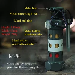 Modelo de tanque M-84 estático para colección y enseñanza