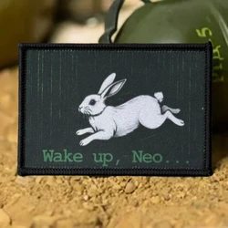 Parche táctico moral Follow White Rabbit Wake Up Neo – gancho y bucle
