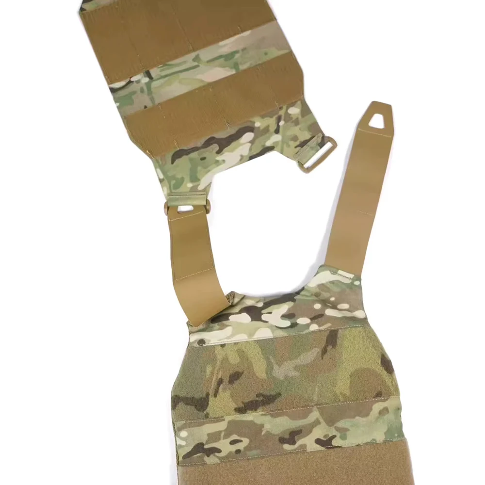 Imagen del producto en uso con accesorios acoplados al panel