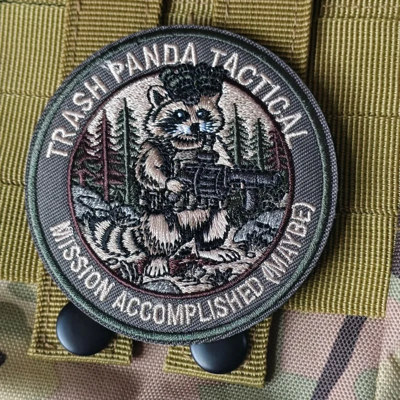 Parche táctico bordado panda con velcro para mochila y uniforme
