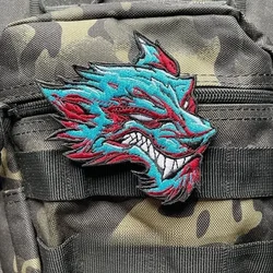 Parche táctico bordado unicornio dragón lobo con brillo nocturno