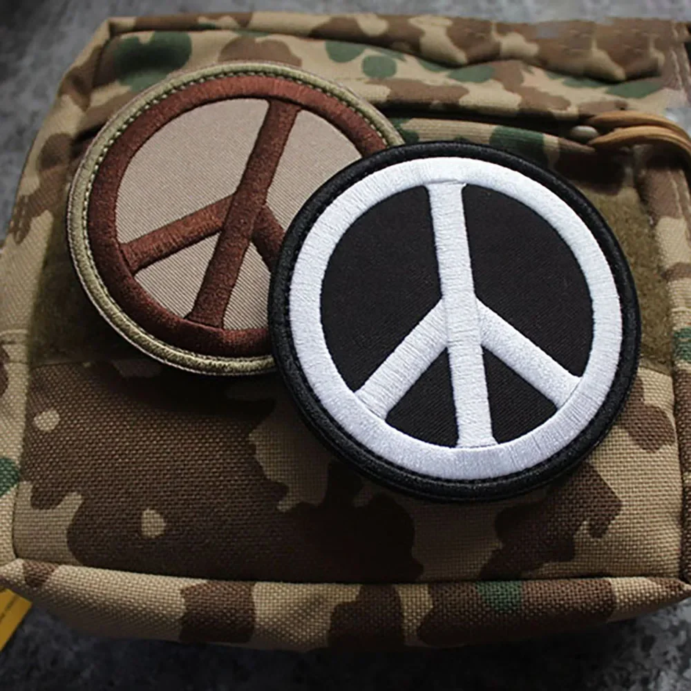 Parche moral bordado símbolo paz – Táctico velcro para mochila - imagen 4