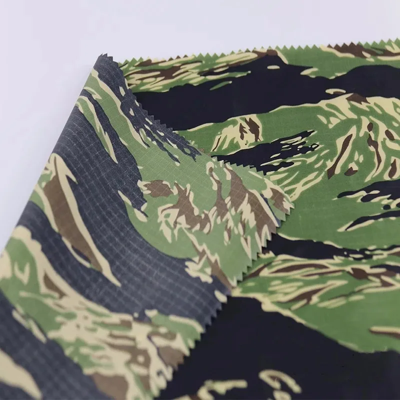 Tela camuflaje impermeable PU de tafetán para toldo bricolaje canopy