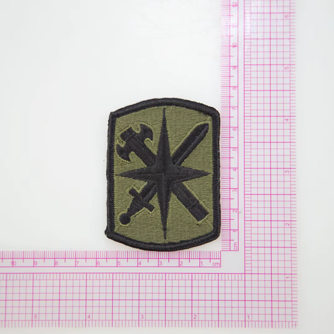 Brazalete táctico con parche BDU americano - imagen 2