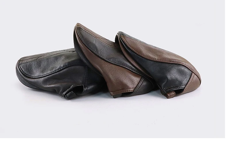 Boina de cuero PU con visera ajustable