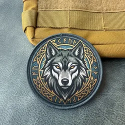 Parche táctico cabeza de lobo con runas nórdicas Velcro