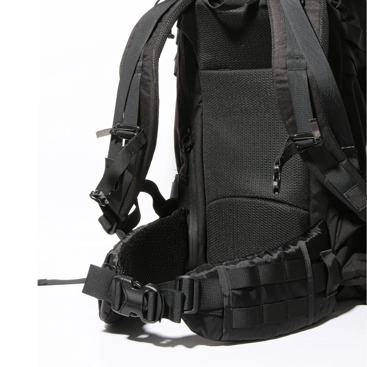 Mochila táctica MOLLE con pretina y cinturón descompresión - imagen 3