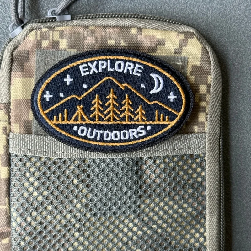 Parche bordado outdoor campamento con velcro para mochila y ropa - imagen 3