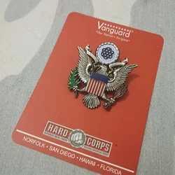 Pin insignia águila presidencial dorada tipo broche militar