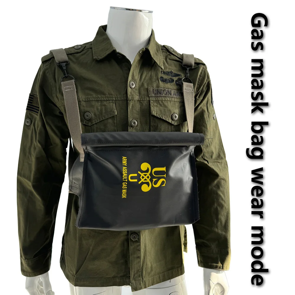 Vista frontal de la bolsa de excedente militar vintage
